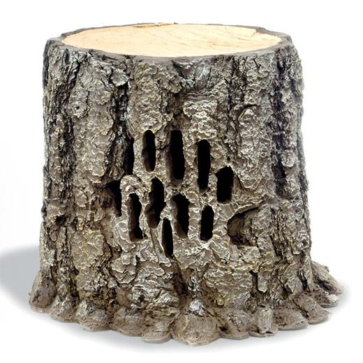 tree-stump-speaker
