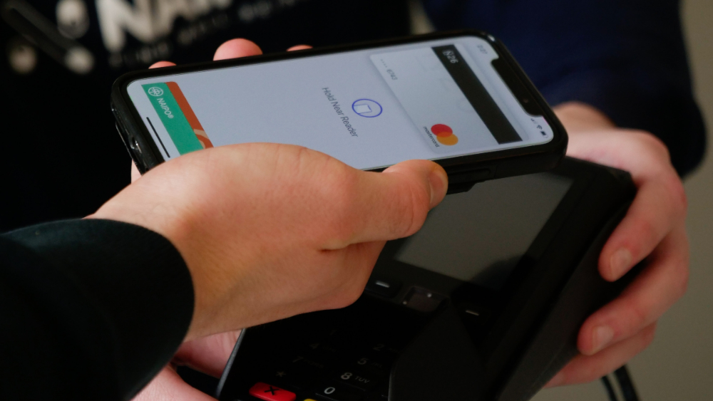 Com nova parceria, Apple Pay autorizará pagamentos com criptomoedas