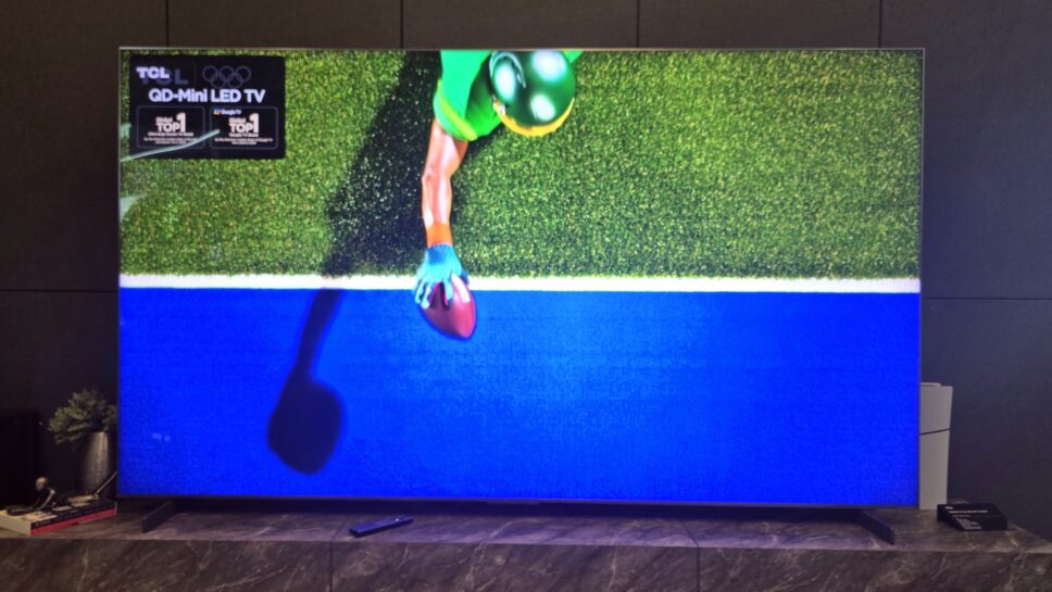 TCL lança C8K, uma TV QD-Mini LED praticamente sem borda
