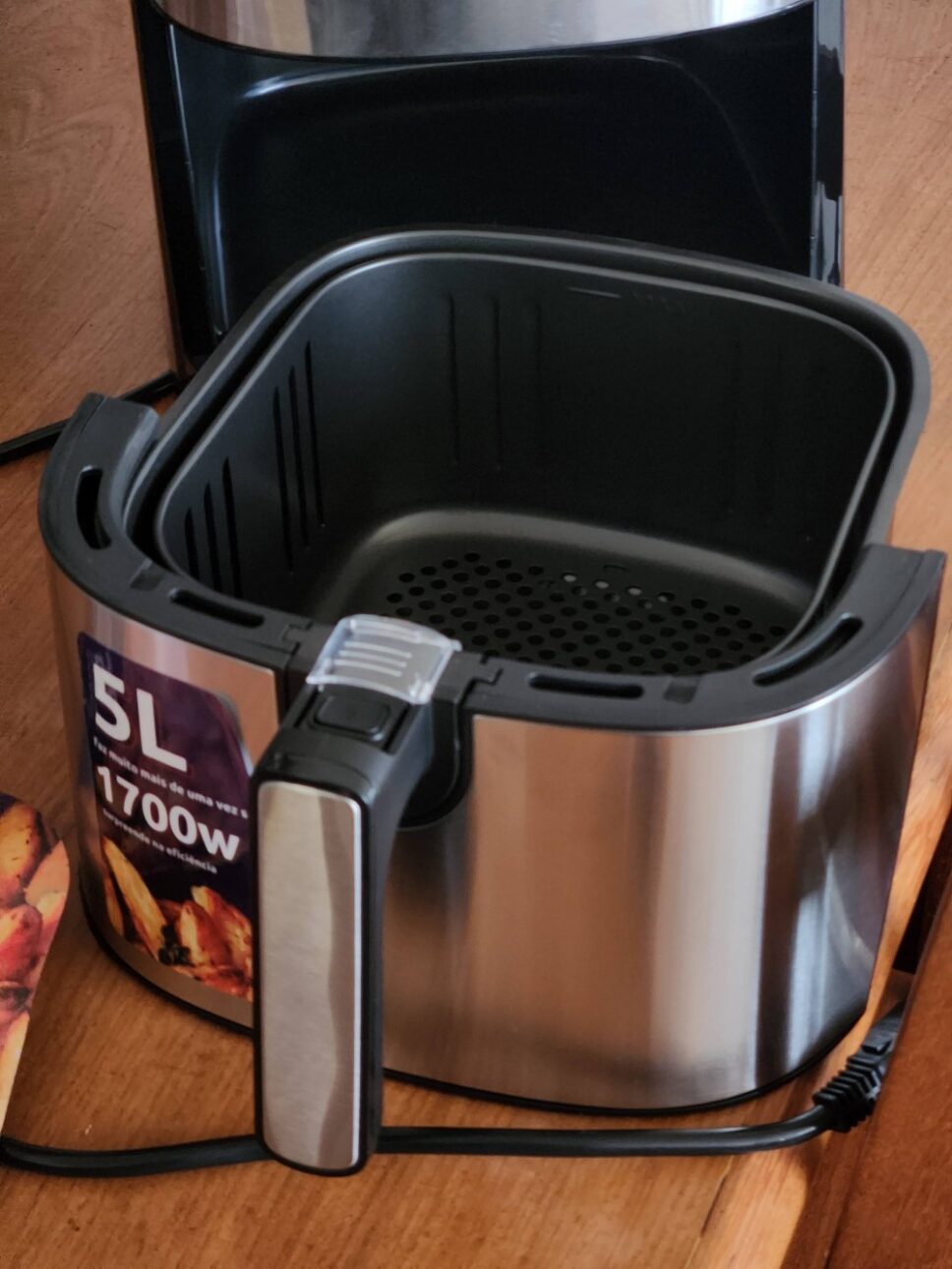 Cesto de 5 litros da air fryer analógica da Dako