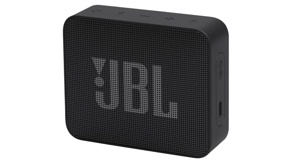 JBL Go Essential 2 tem duas novidades: conector USB-C e resistência IP67