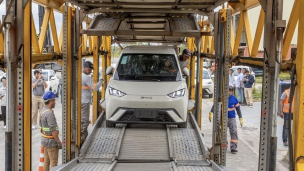BYD Dolphin Mini é o primeiro carro elétrico montado no Brasil em 4 décadas