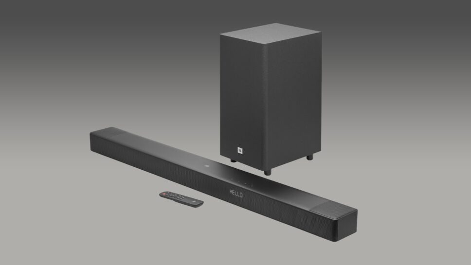 JBL Cinema SB 595, uma soundbar com Dolby Atmos e subwoofer sem fio