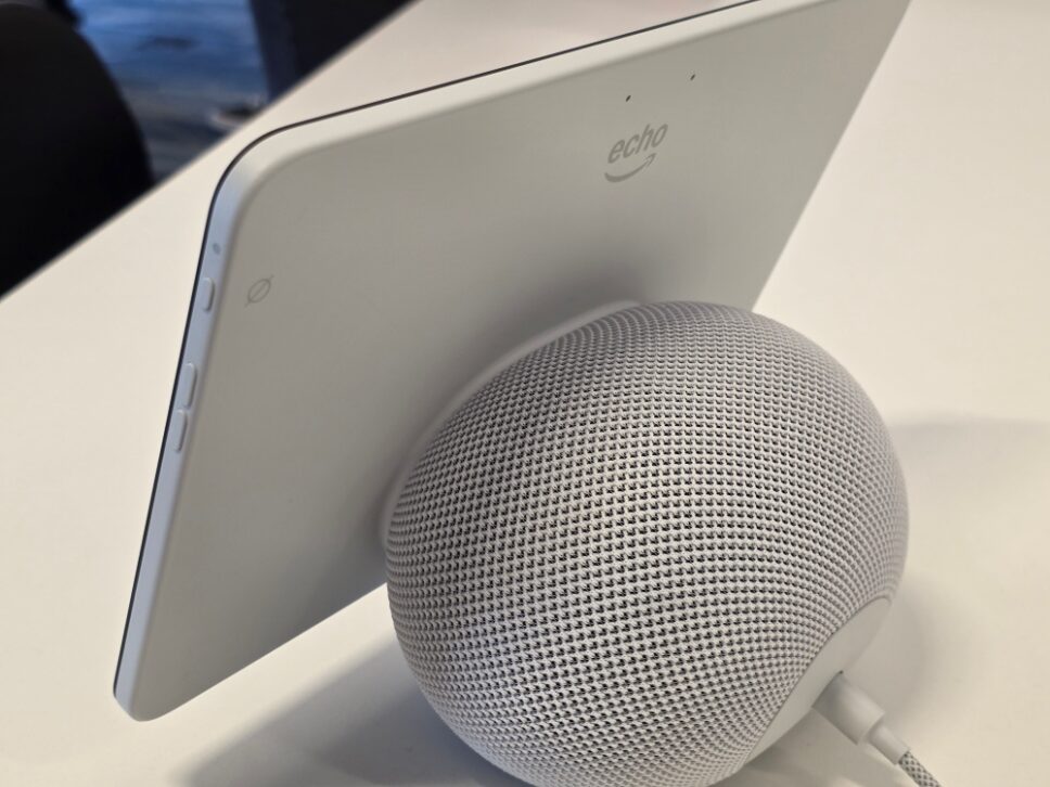 Traseira do Echo Show 11