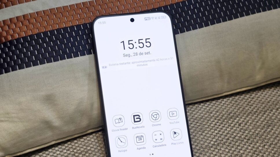 TCL P80 Ultra com a tela no modo NXTPAPER