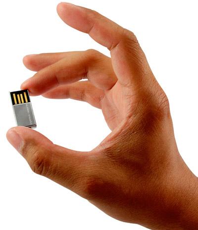 O Menor Flash Drive USB do Mundo?