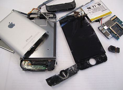 Um iPhone 2G Vítima de Poeira Maligna!