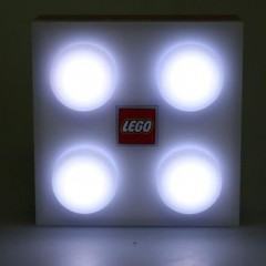 Uma Peça LEGO com Luzes LED!