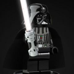 Abajur LEGO Star Wars Darth Vader com Sabre de Luz Iluminado