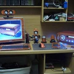 Computadores feitos de madeira