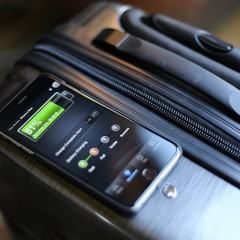 VoltVoyage: uma mala de viagem que recarrega o seu smartphone!