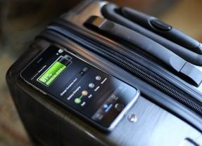 VoltVoyage: uma mala de viagem que recarrega o seu smartphone!