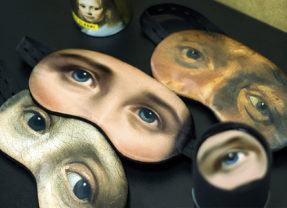 Máscaras para dormir com estampas de olhos retirados de obras de arte clássicas