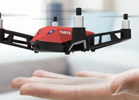 Dr. X da ThiEye: tem cara de bravo, mas é um mini-drone bem barato pra iniciantes