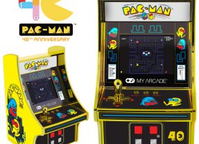 PAC-MAN 40 Anos Mini Arcade Jogável com Detalhes em Ouro