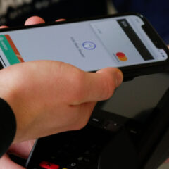 Com nova parceria, Apple Pay autorizará pagamentos com criptomoedas