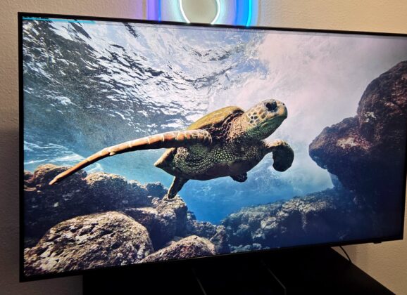 TV Vision AI QLED 4K QEF1 2025 tem boa qualidade, recursos de IA e preço acessível – Review