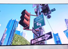 Nova geração de TVs OLED da Samsung chega ao Brasil com destaque para a OLED S95F