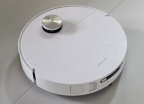 Dreame lança no Brasil robô aspirador X60 Max Ultra Complete e aspiradores verticais sem fio