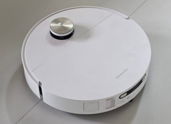 Dreame lança no Brasil robô aspirador X60 Max Ultra Complete e aspiradores verticais sem fio